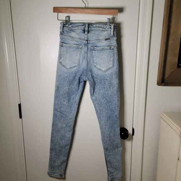 KanCan Signature Ultra High Ankle Skinny Jeans | KanCan Denim | Size 26 - Picture 7 of 9